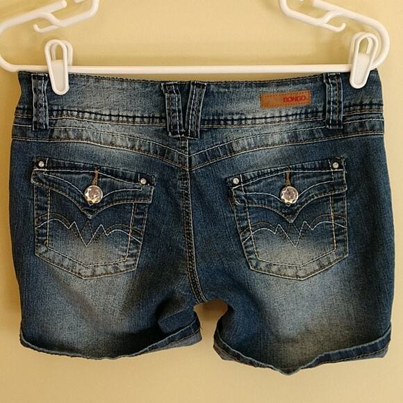Bongo Embellished Low Rise Denim Shorts size 9 - Picture 3 of 8